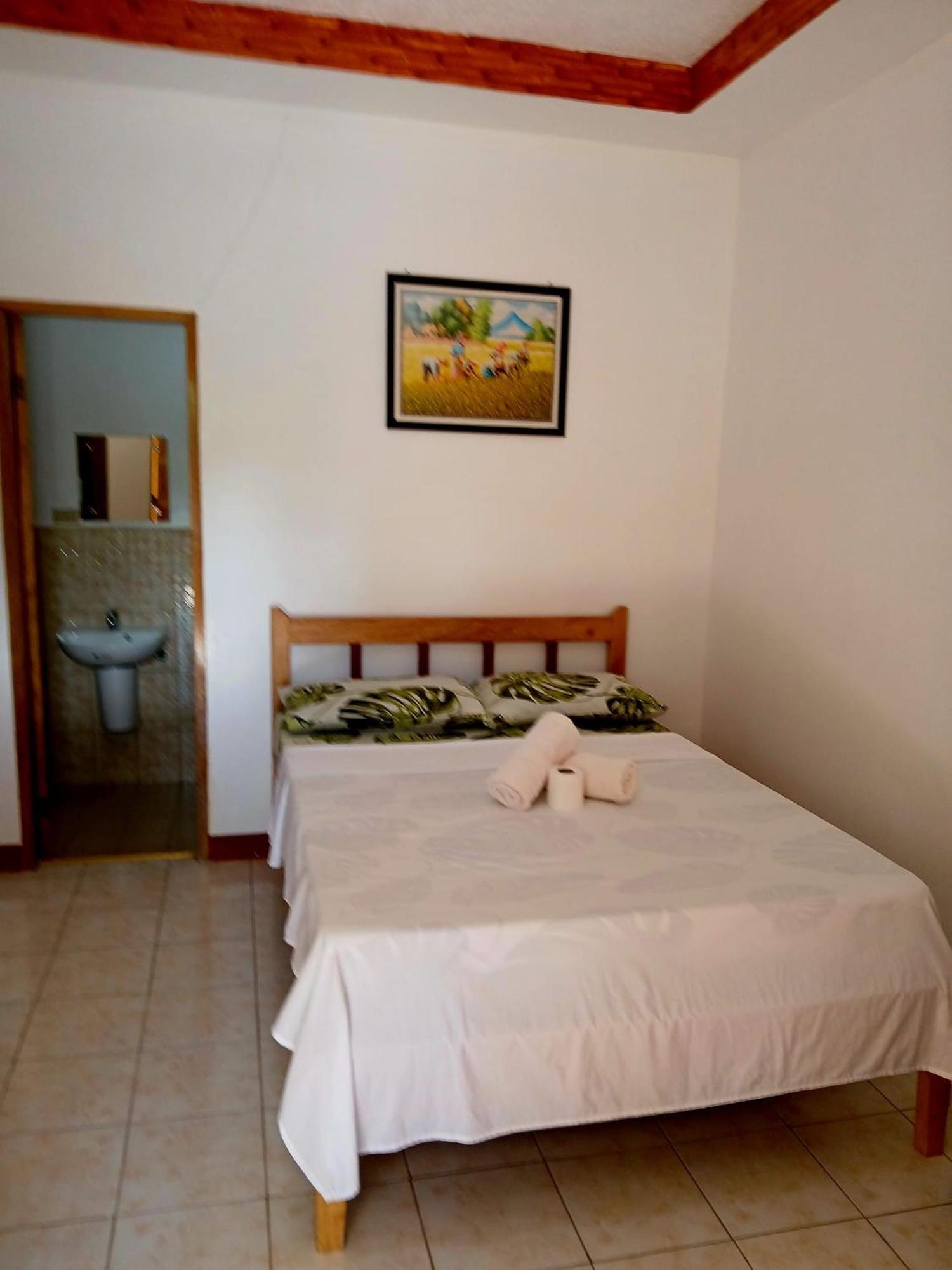 Hanna'S Place Rooms For Rent Solangon San Juan סיקיהור מראה חיצוני תמונה
